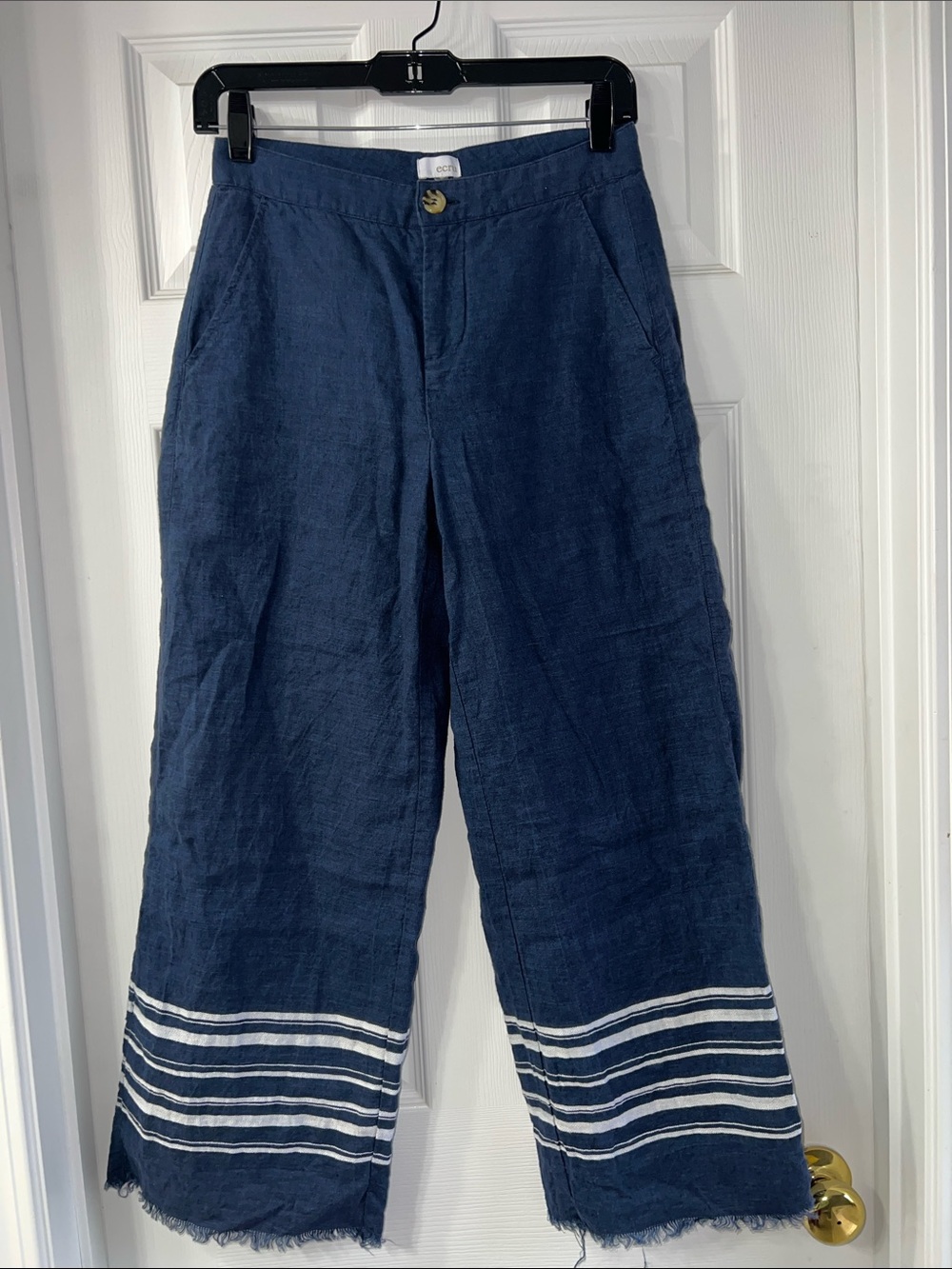 ecru Navy Linen Cropped Wide-Leg Pants with White Stripes Waist 27” Inseam 25”